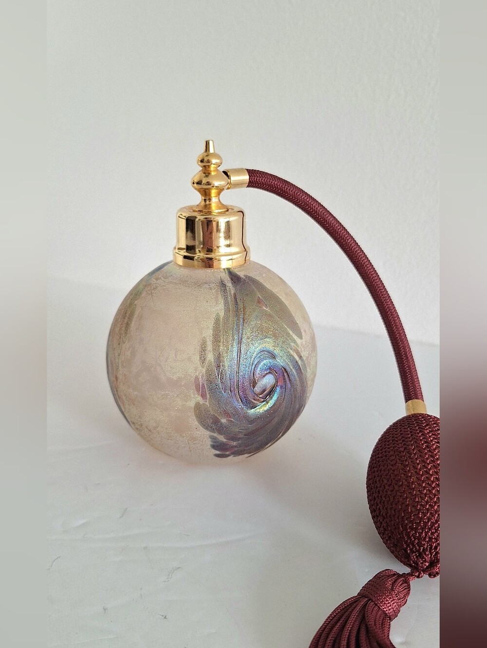 Blown glass perfume atomizer